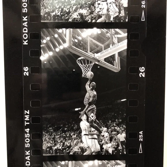 その他 Michael Jordan Blown Up Frame Photos Michael Jordan Blown Up Frame By Frame Kodak Photos - Wall Decor